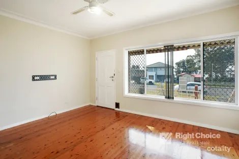 Property photo of 108 The Boulevarde Oak Flats NSW 2529