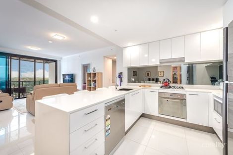 Property photo of 1307/5 Harbour Side Court Biggera Waters QLD 4216