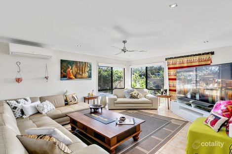 Property photo of 3 Tawanga Close Pacific Pines QLD 4211
