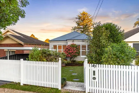 47 Broughton St, Mortdale, NSW 2223