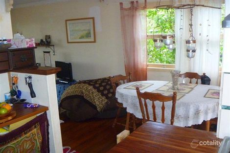 Property photo of 12 Allden Avenue Labrador QLD 4215