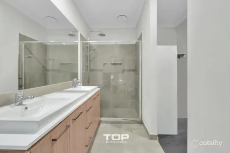 Property photo of 1 Cactus Drive Clyde VIC 3978