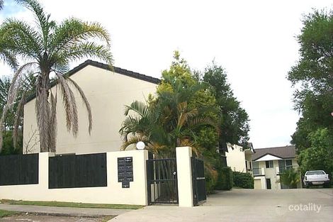 74 Pohlman St, Southport, QLD 4215