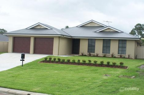 Property photo of 11 Pinnacle Close Bolwarra Heights NSW 2320