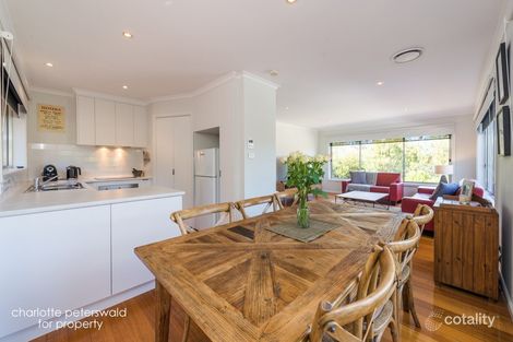 61 Begonia St, Lindisfarne, TAS 7015