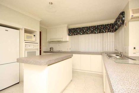 42 Crossland Way, Kardinya, WA 6163