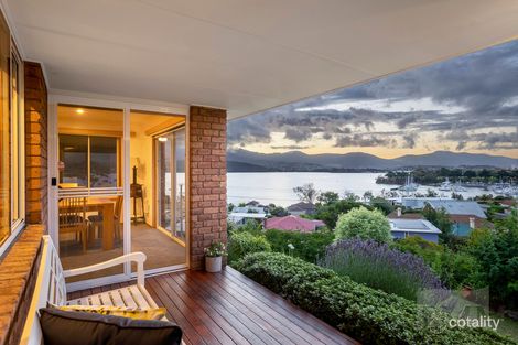 Property photo of 17 Swinton Place Rose Bay TAS 7015