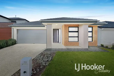 18 Milford St, Clyde, VIC 3978