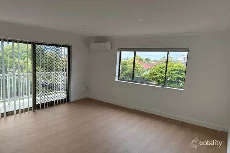 Property photo of 2/52 Hilltop Avenue Chermside QLD 4032