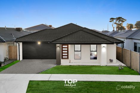 4 Kenana St, Clyde North, VIC 3978