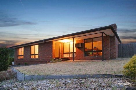 16 Lipton Dr, Frankston, VIC 3199