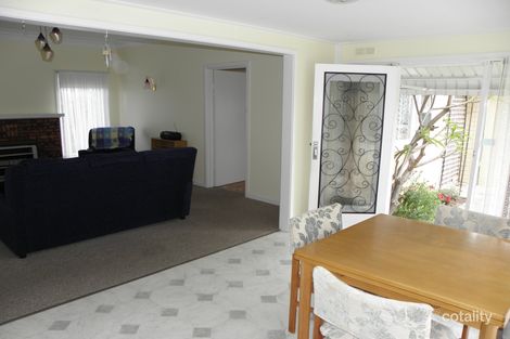Property photo of 1/8 Rowe Street Lakes Entrance VIC 3909