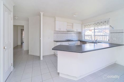 Property photo of 3 Shannon Grove Roxburgh Park VIC 3064