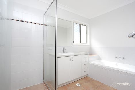 Property photo of 2 Pinecrest Place Victoria Point QLD 4165