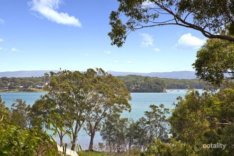 Property photo of 12 Omaru Close Nords Wharf NSW 2281