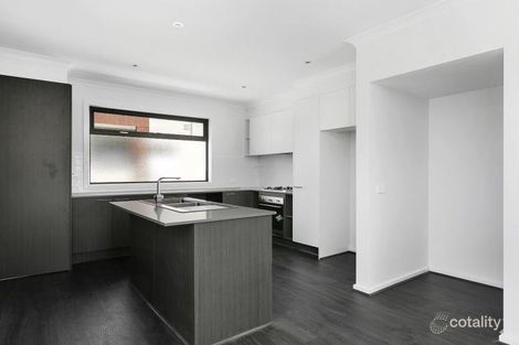 Property photo of 2 Tiller Walk Mornington VIC 3931