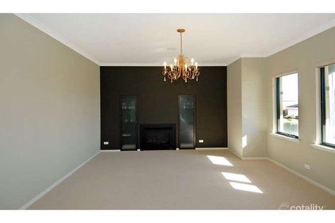 Property photo of 2 Gateshead Loop Mindarie WA 6030