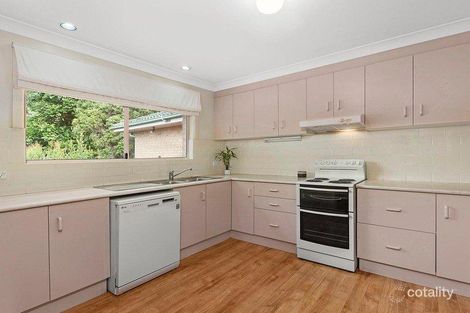 Property photo of 18 Sheringa Grove Cordeaux Heights NSW 2526