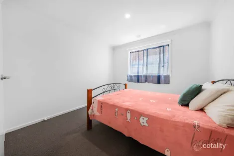 Property photo of 21 Astbury Crescent Mickleham VIC 3064