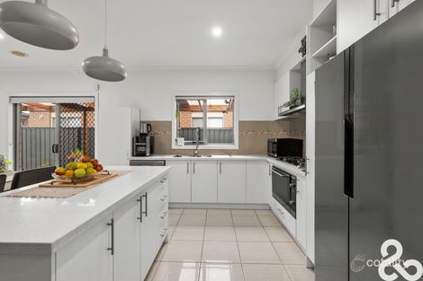 Property photo of 6 Nundroo Crescent Wollert VIC 3750