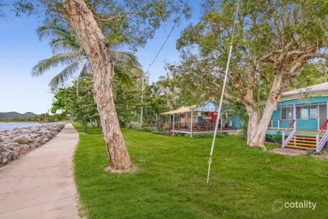121 O'Shea Esp, Machans Beach, QLD 4878