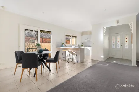 Property photo of 2/33 Young Street Oakleigh VIC 3166
