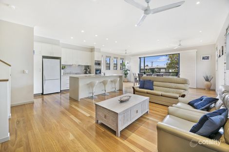 Property photo of 22 Twenty Third Avenue Palm Beach QLD 4221