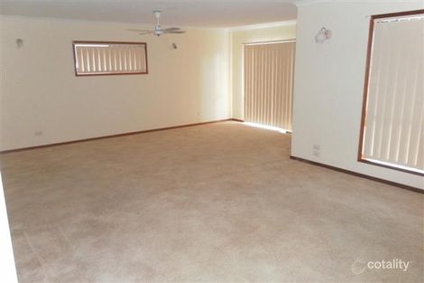 22 Melaleuca Cres, Kawungan, QLD 4655