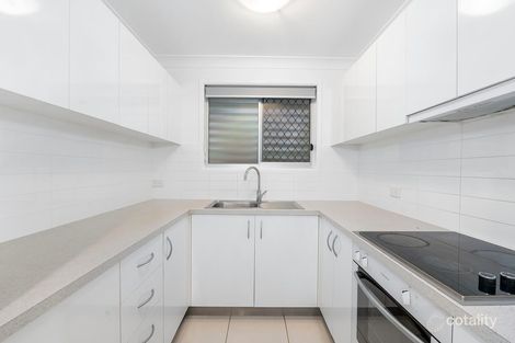 2/67 Laguna Ave, Palm Beach, QLD 4221