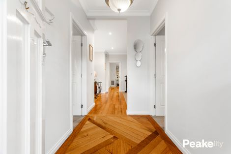 Property photo of 17 Carrington Place Berwick VIC 3806