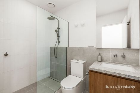 Property photo of 8/124 White Street Mordialloc VIC 3195