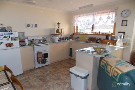 Property photo of 1/23A Ironcliffe Road Penguin TAS 7316