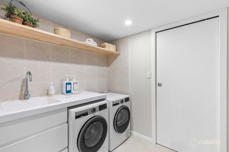 Property photo of 14 Illuta Avenue Ferny Hills QLD 4055