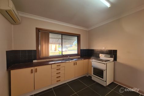 Property photo of 2/392A Tuggerawong Road Tuggerawong NSW 2259