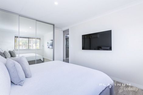 Property photo of 30 Glenside Crescent Craigie WA 6025