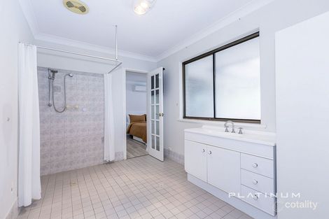 Property photo of 30 Glenside Crescent Craigie WA 6025