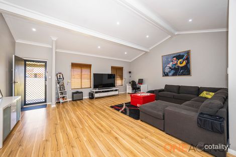 Property photo of 10 Lagoon Place Beldon WA 6027