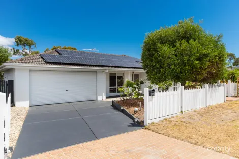 Property photo of 36 Caversham Drive Mornington VIC 3931