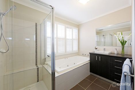 Property photo of 15 Viewline Drive Lysterfield VIC 3156