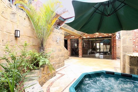 Property photo of 33 Bolton Place Fremantle WA 6160