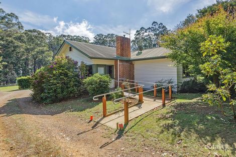215 Extons Rd, Kinglake Central, VIC 3757