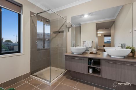 Property photo of 122 Allumba Way Wollert VIC 3750