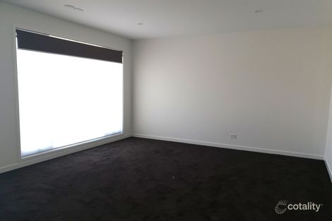 Property photo of 9 Yarrowee Crescent Wollert VIC 3750