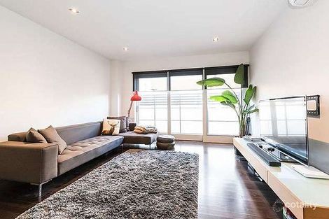 Property photo of 11/98 Barkly Street St Kilda VIC 3182