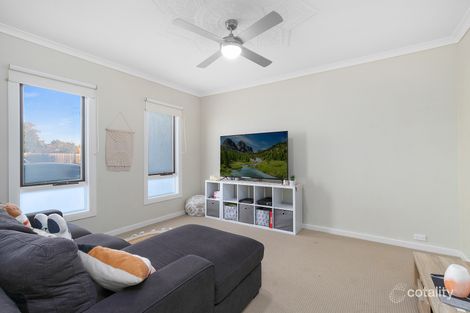 Property photo of 28 Yaraan Street Bell Park VIC 3215