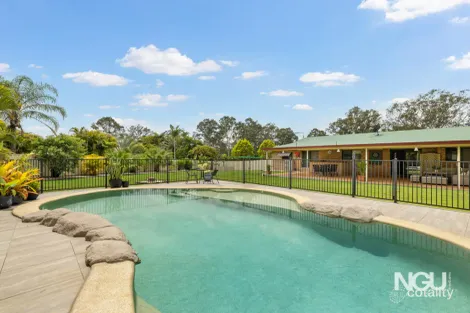 Property photo of 2 Brushbox Place Walloon QLD 4306