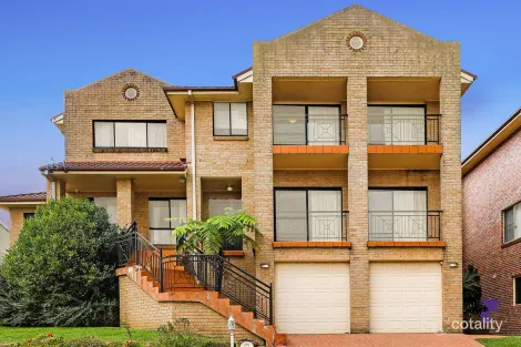 28 Balmoral Cres, Georges Hall, NSW 2198