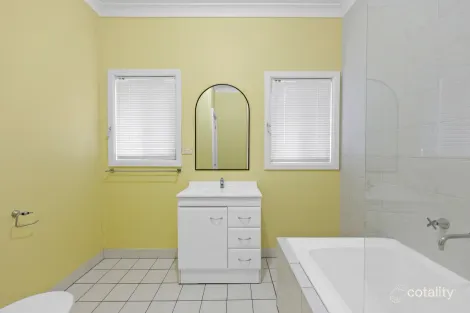 Property photo of 30 Darwin Road Campbelltown NSW 2560