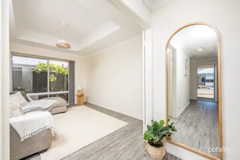 Property photo of 10 Scripta Way Jindalee WA 6036