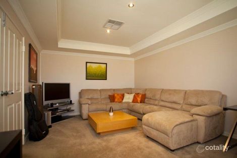 Property photo of 15 Colwyn Loop Tapping WA 6065